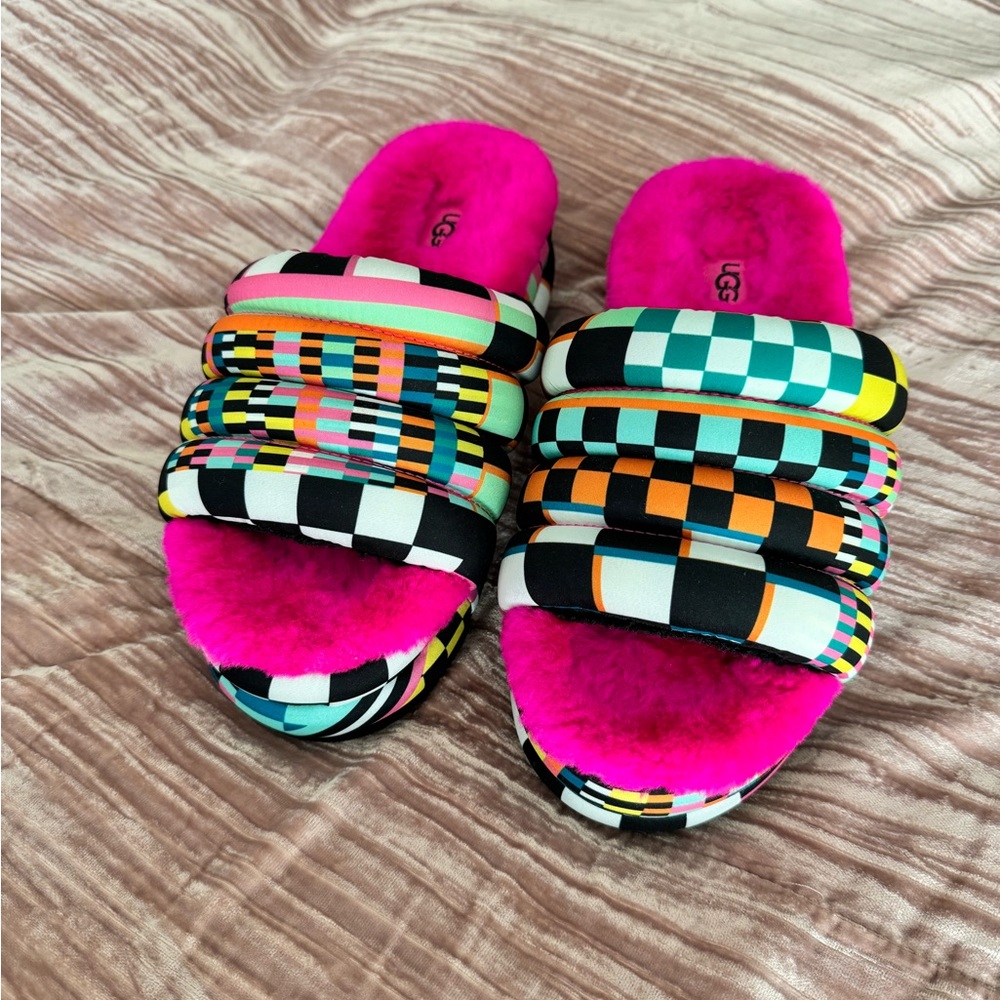 UGG Women’s Maxi Check Slide Slippers